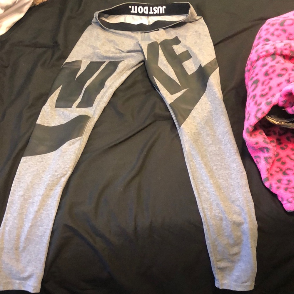 Nike leggings